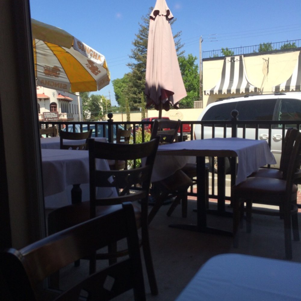 Royal Thai - Das view! - Thai Near Me - Auburn, California Royal Thai - Das view! - Thai Near Me - Auburn, California