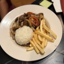 Lomo saltado