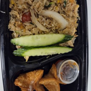 Chu Ros Thai - Lunch fried rice - Thai Near Me - New York, New York Chu Ros Thai - Lunch fried rice - Thai Near Me - New York, New York