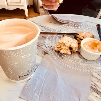 Le Bon Macaron - Macarons Near Me - Grand Rapids, Michigan