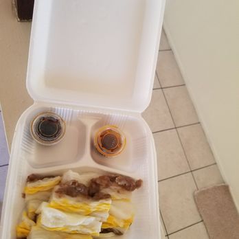 Taishan Kitchen - Nice chicken rice Chicken skin chrispy, meat good. Sauce good rice good   and 肠粉 with egg   Location with big parking lot - Chinese Near Me - El Monte, California