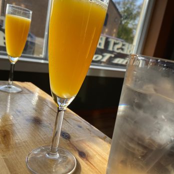 Freddie G's Chicken And Waffle - Free mimosa on Sunday...don't mind if I do. - Waffles Near Me - St Louis, Missouri