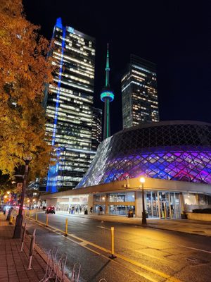 Roy Thomson Hall by null