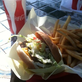 Mojo Burger - Classic Mojo Combo - Burgers Near Me - San Jose, California Mojo Burger - Classic Mojo Combo - Burgers Near Me - San Jose, California