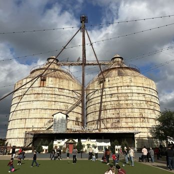 Magnolia Market - Home Decor Near Me - Waco, Texas Magnolia Market - Home Decor Near Me - Waco, Texas