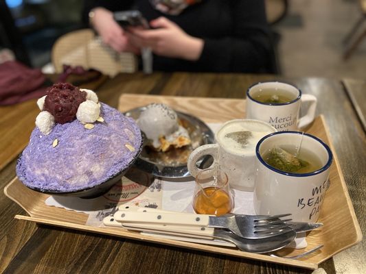 Milkie Milkie Dessert Cafe by null