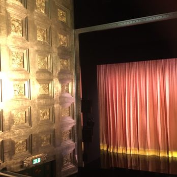 Savoy Theatre - Performing Arts Near Me - London, XGL Savoy Theatre - Performing Arts Near Me - London, XGL