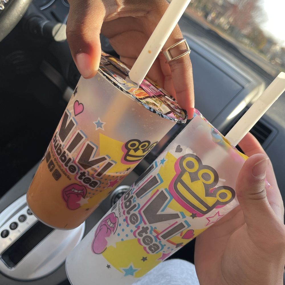 Thai milk tea and Lychee slushy Thai milk tea and Lychee slushy