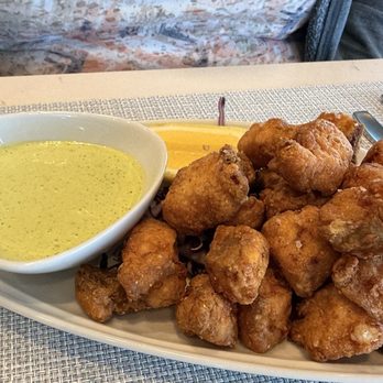 Aileron Golf Club - Grouper bites were really tasty. Maybe a tad over. Jalapeno aioli was nice - Golf Near Me - Lake Suzy, Florida