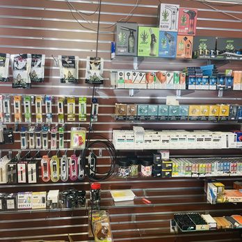 SEYMOUR TOBACCO & SMOKE SHOP - Updated May 2026 - 12 Photos - 39 New Haven  Rd, Seymour, Connecticut - Tobacco Shops - Phone Number