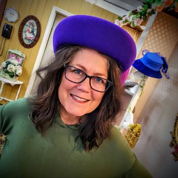 Friendship Tea House - Hat Accessories - Tea Rooms Near Me - Le Mars, Iowa Friendship Tea House - Hat Accessories - Tea Rooms Near Me - Le Mars, Iowa