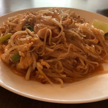 Trinity Street Food - Chicken Pad Thai - Thai Near Me - Euless, Texas Trinity Street Food - Chicken Pad Thai - Thai Near Me - Euless, Texas