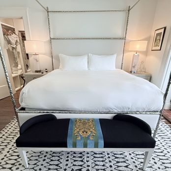 La Colombe d'Or Hotel - Renoir Room Main - Hotels Near Me - Houston, Texas