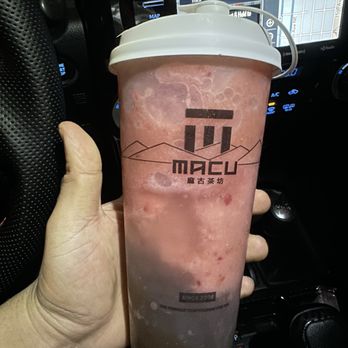 Macu Tea - UW - D05. Bo-Bo Strawberry Smoothie / 草莓果粒波波 - Bubble Tea Near Me - Seattle, Washington