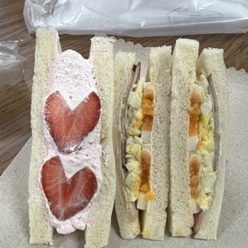 Pullman Bread - Strawberry sandwich & egg and ham sandwich - Japanese Near Me - Enterprise, Nevada