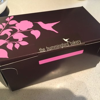 The Hummingbird Bakery - Cute packaging for takeaway - Bakeries Near Me - London, XGL The Hummingbird Bakery - Cute packaging for takeaway - Bakeries Near Me - London, XGL