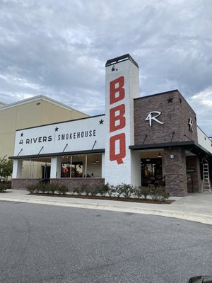 4 Rivers Smokehouse by null