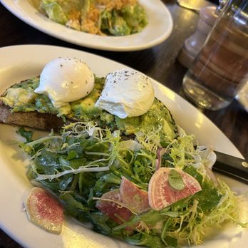 The Smith - Avocado Toast Lunch - New American Near Me - New York, New York The Smith - Avocado Toast Lunch - New American Near Me - New York, New York