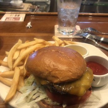 Outback Steakhouse - Steakhouses Near Me - Edgewater, New Jersey