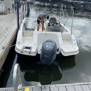 Cedar Creek Marina - Our rental - Marinas Near Me - Mount Juliet, Tennessee Cedar Creek Marina - Our rental - Marinas Near Me - Mount Juliet, Tennessee