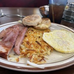 Audrey's - Ham, eggs, hash browns & English muffin