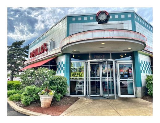 Portillo's Addison by null