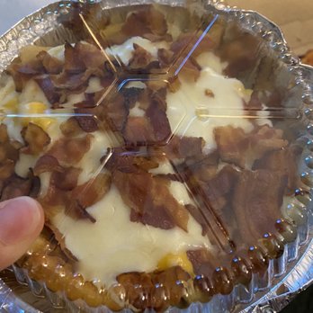 Best Deli II - a pie with bacon and cheese - Delis Near Me - Philadelphia, Pennsylvania Best Deli II - a pie with bacon and cheese - Delis Near Me - Philadelphia, Pennsylvania