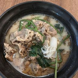 All meat no spice garlic broth