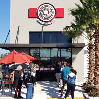 Shipley Do-Nuts - Lines out the door - Donuts Near Me - Jacksonville, Florida Shipley Do-Nuts - Lines out the door - Donuts Near Me - Jacksonville, Florida