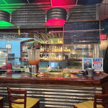 Mama's Caribbean Grill - Bar - Caribbean Near Me - Charlotte, North Carolina