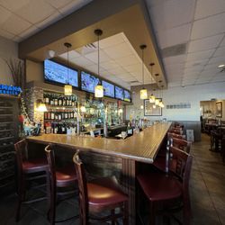 Milano's Italian Restaurant - Bar area