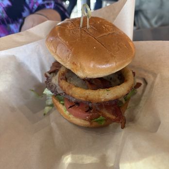 The Brass Tap - BBQ burger - Sports Bars Near Me - Reno, Nevada The Brass Tap - BBQ burger - Sports Bars Near Me - Reno, Nevada