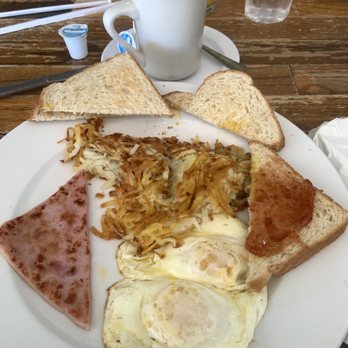 Breakfast Paradise - Hempstead - Half ass care in what gets served. Notice the slice of ham..what a joke!! - Salad Near Me - Hempstead, Texas