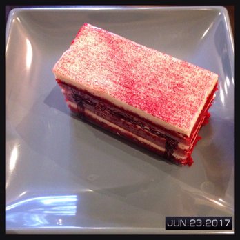 Eclair Bakery - Red velvet cake - Bakeries Near Me - New York, New York