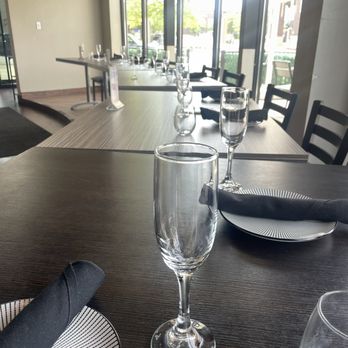 Wok n Fire - Sushi class - Asian Fusion Near Me - Burr Ridge, Illinois