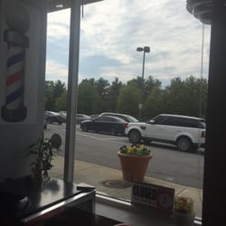 Lily's Barber Shop - Looking outside from the one baberchair
