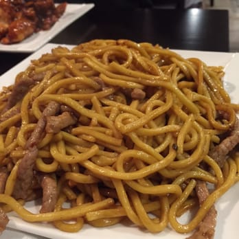 Red - Pork Lo Mein - Chinese Near Me - Bloomington, Indiana