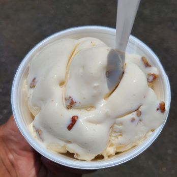 Rich Farm Ice Cream - Butter pecan scoop on top - Ice Cream & Frozen Yogurt Near Me - Bristol, Connecticut Rich Farm Ice Cream - Butter pecan scoop on top - Ice Cream & Frozen Yogurt Near Me - Bristol, Connecticut