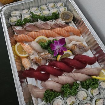 Hoshi Sushi - Party B platter - Sushi Bars Near Me - Fullerton, California