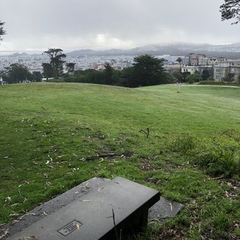Lincoln Park Golf Course - View of San Francisco from #10 tee. - Golf Near Me - San Francisco, California Lincoln Park Golf Course - View of San Francisco from #10 tee. - Golf Near Me - San Francisco, California