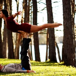 Yoga Y'all - Acro Workshops !