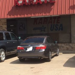 Karate USA - 9/17/17. Sunday afternoon. Exterior. Here for kid's birthday party.