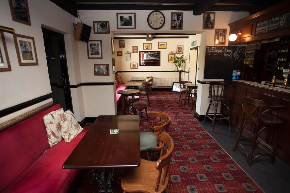 THE EDGMOND LION 23 Photos 1 Newport Road, Newport, Telford and