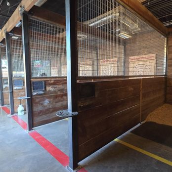 The Smart Axe - Roseville - Axe Throwing Near Me - Roseville, California