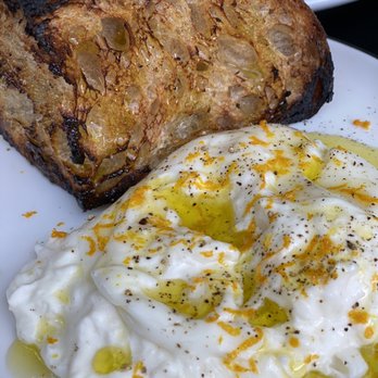 Lolo - Burrata with orange zest - Wine Bars Near Me - Los Angeles, California Lolo - Burrata with orange zest - Wine Bars Near Me - Los Angeles, California