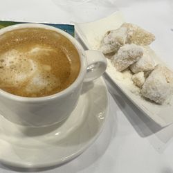 Villa De Frómista - Cortado con galletitas caseras