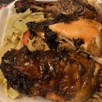 Mainsha Restaurant - Jerk chicken with rice and peas and steamed vegetables - size small - Caribbean Near Me - Toronto, Ontario Mainsha Restaurant - Jerk chicken with rice and peas and steamed vegetables - size small - Caribbean Near Me - Toronto, Ontario