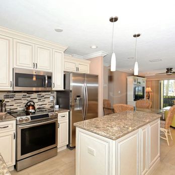 La Siesta Condominium - Unit 111 - Vacation Rentals Near Me - Sarasota, Florida