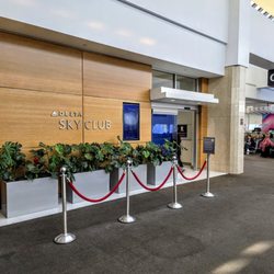 Delta Sky Club - Entrance to Delta Sky Club SFO