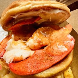 Regular Happy Lobster sandwich Regular Happy Lobster sandwich